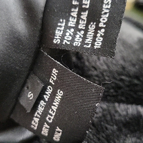 REAL FOX FUR & LEATHER VEST - Picture 7 of 7